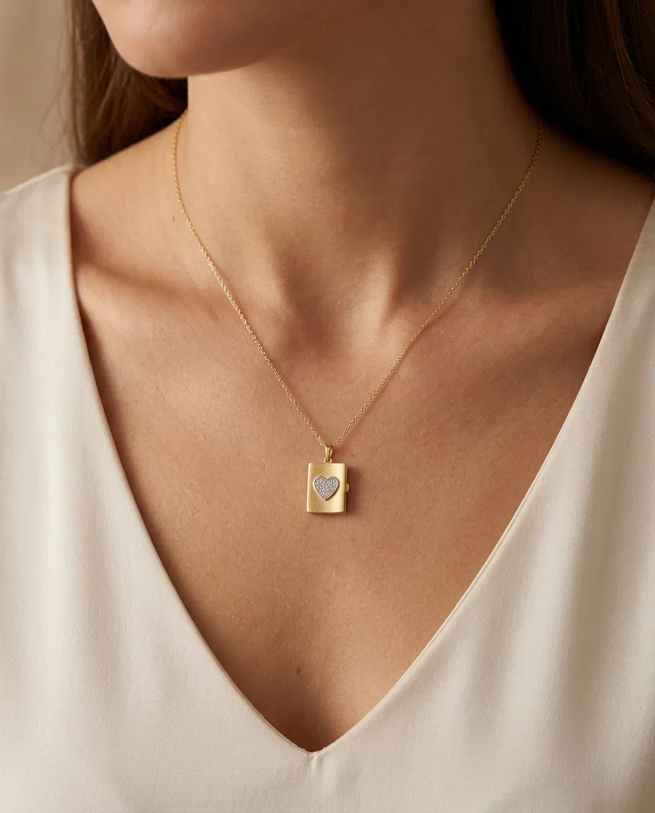 14 K Kalpli Kutu Kolye