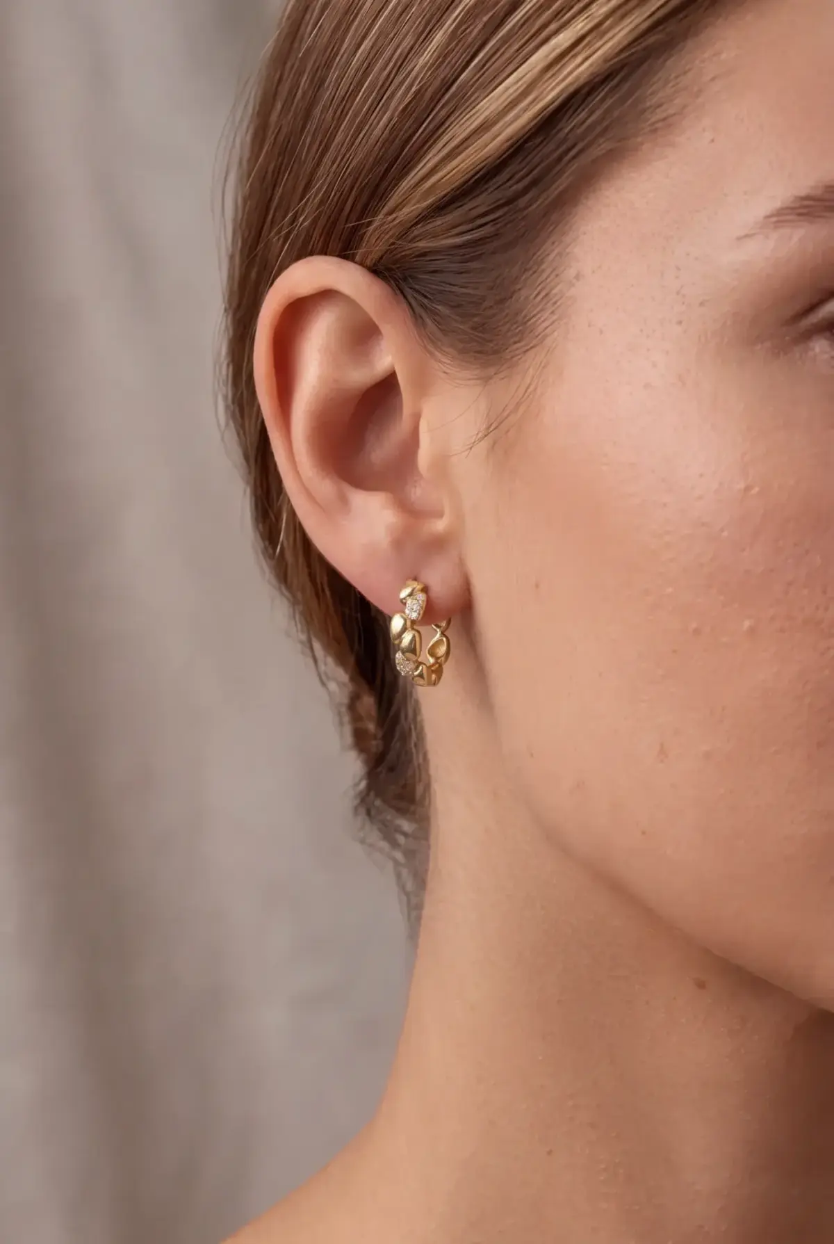 14 K Taşlı Stone Küpe