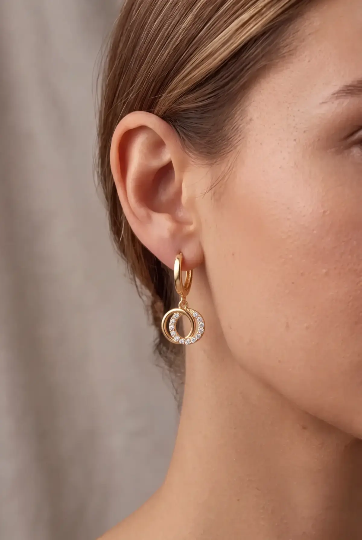 14 K Halka Sallantılı Küpe