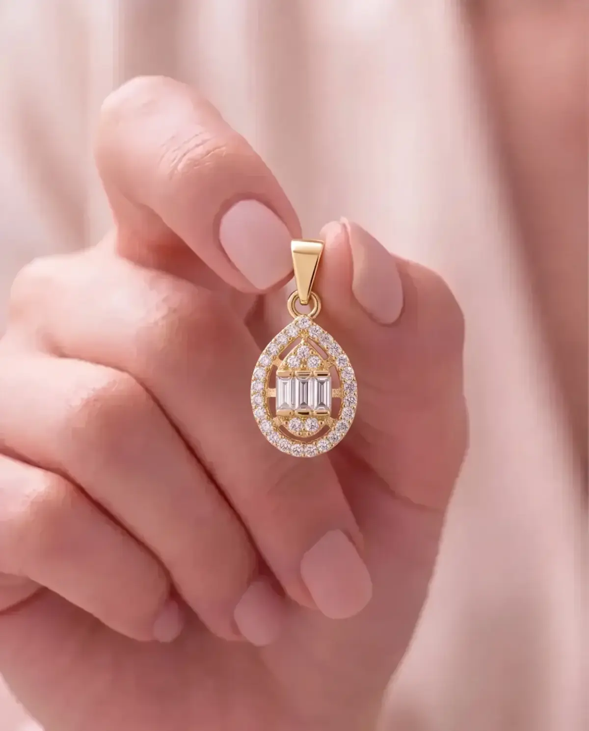 14 K Damla Baget Kolye Ucu