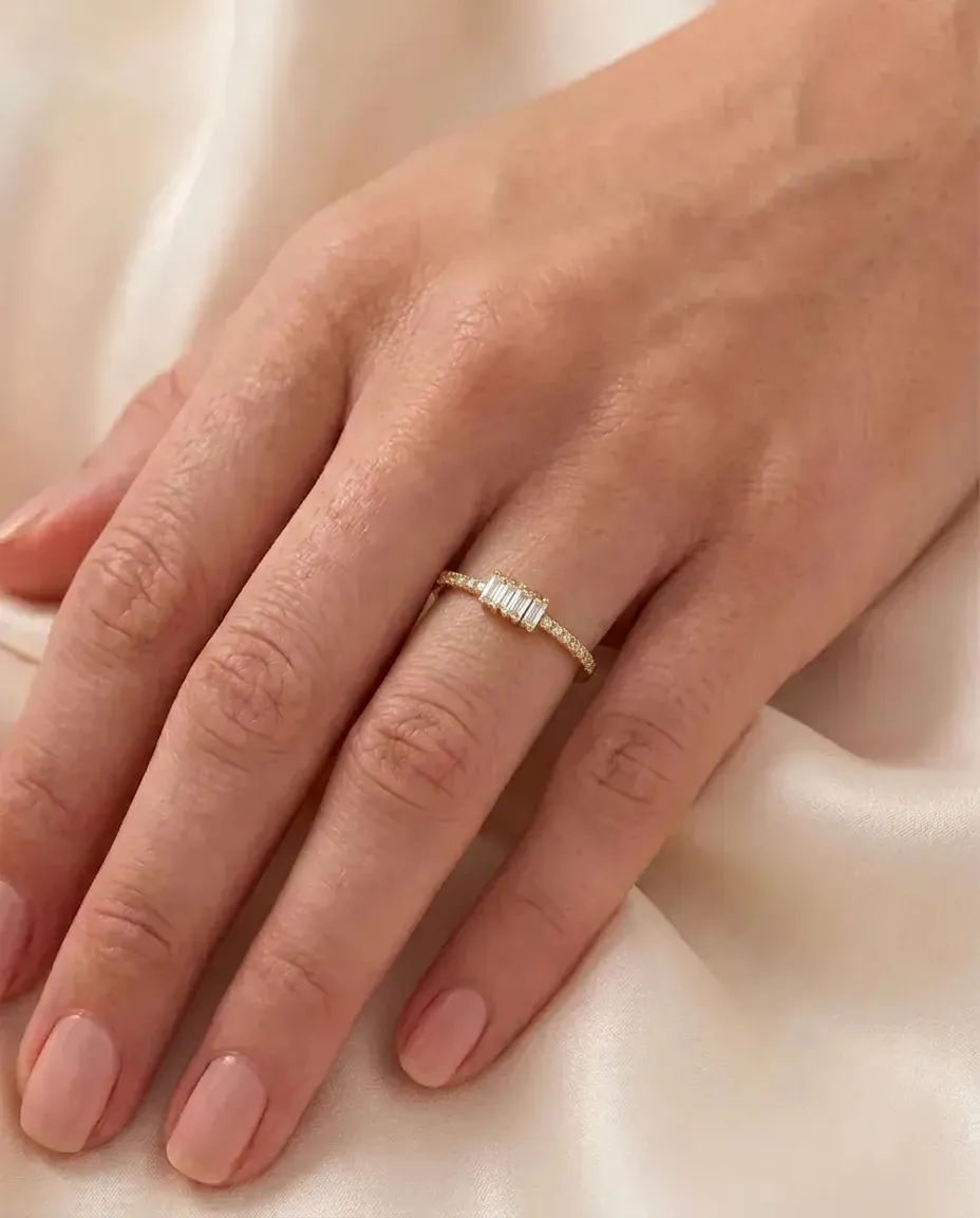 14 K Baget Taşlı Yüzük