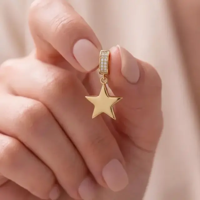 14 K Yıldız Pres Charm Kolye Ucu